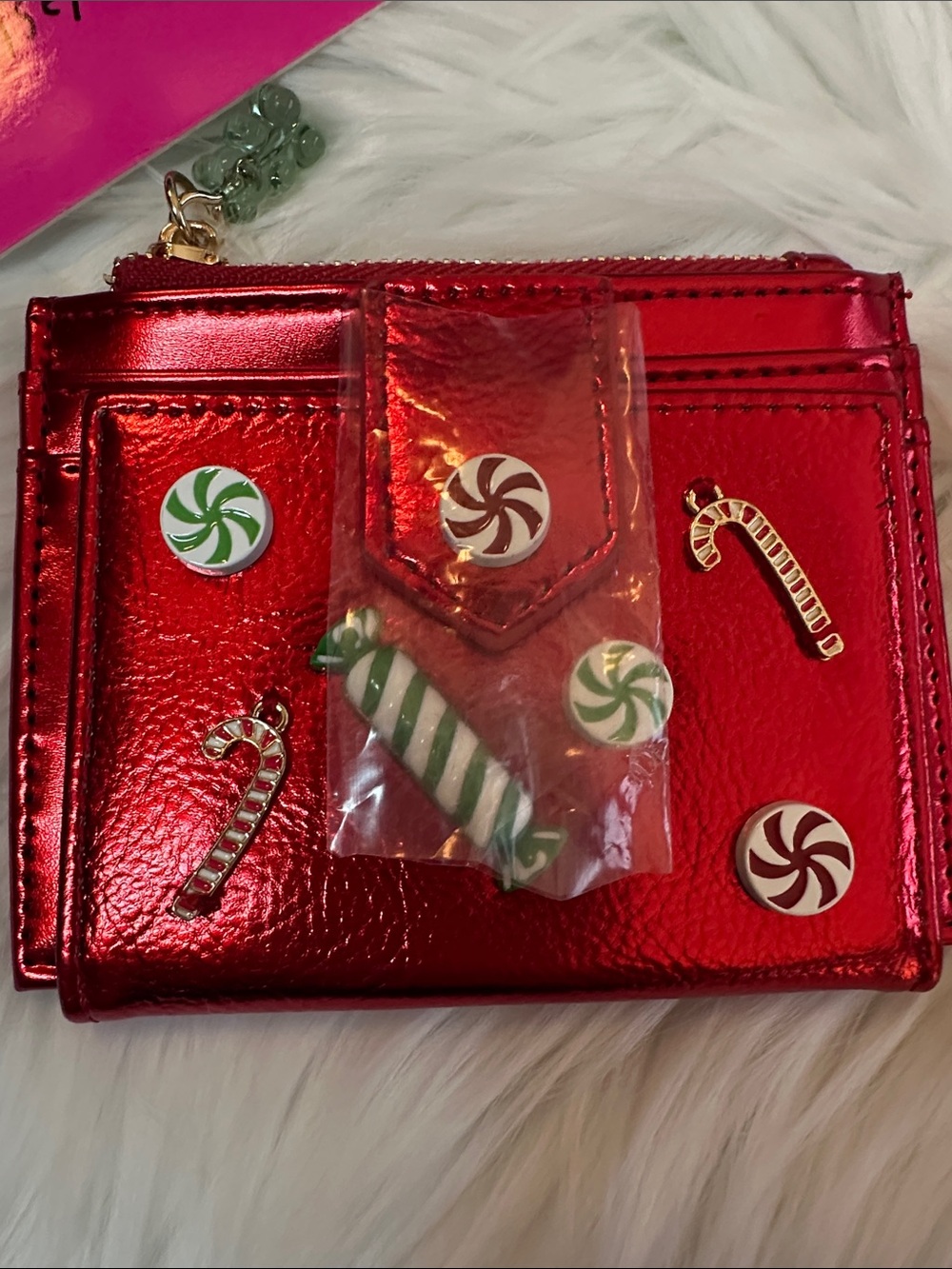 NWTS Betsey Johnson Red Metallic Holiday Cardholder w/Candy Pin Charms - Picture 2 of 9